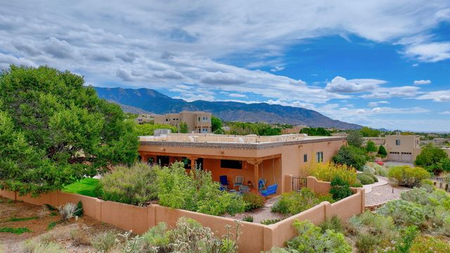 148 Whitetail Road NE, Albuquerque, NM 87122