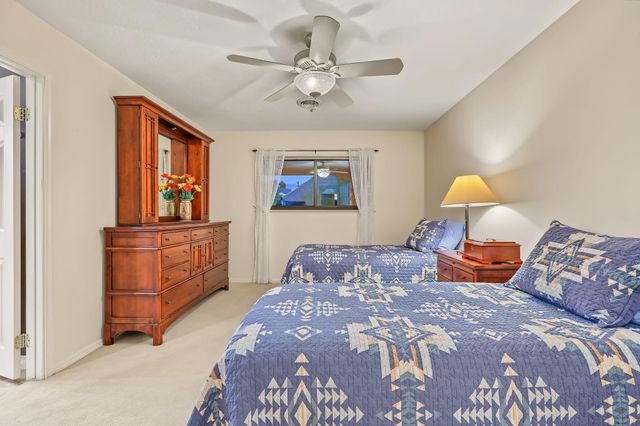 148 Whitetail Road NE, Albuquerque, NM 87122
