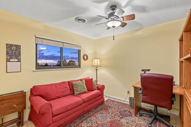 148 Whitetail Road NE, Albuquerque, NM 87122
