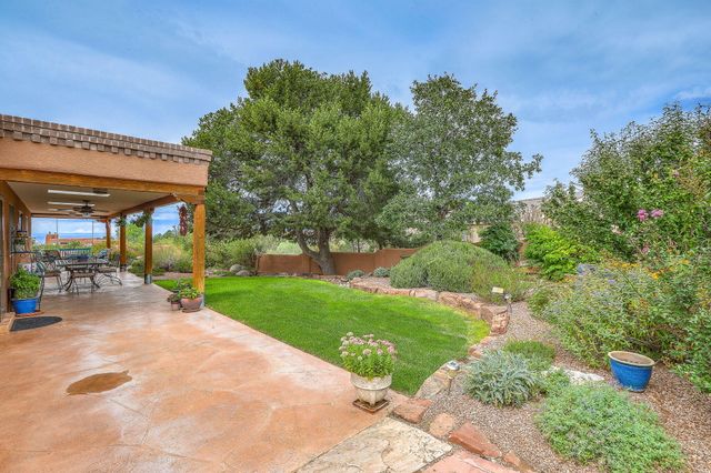 148 Whitetail Road NE, Albuquerque, NM 87122