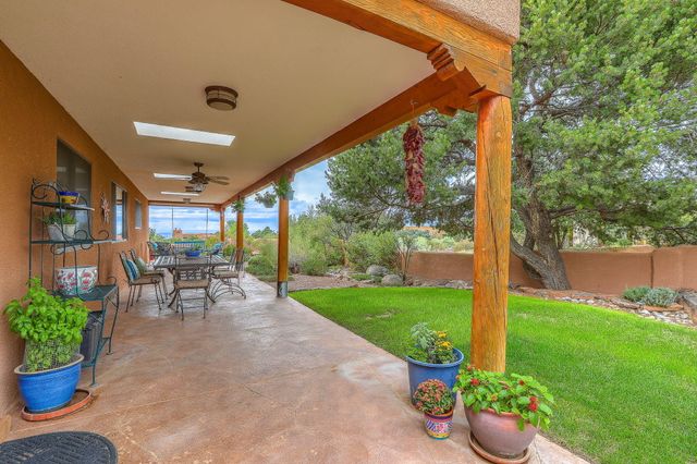 148 Whitetail Road NE, Albuquerque, NM 87122