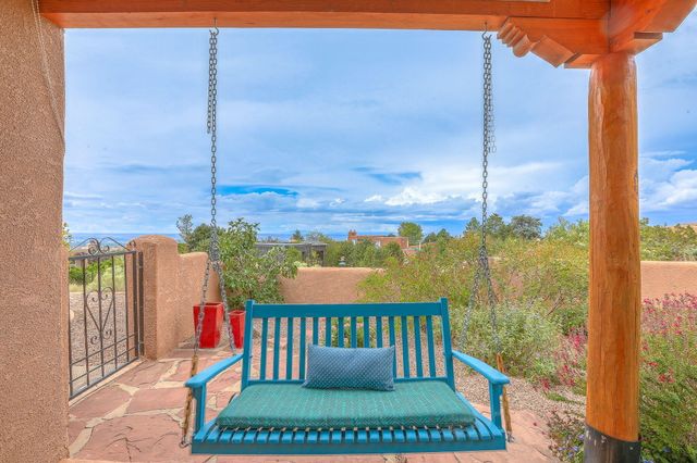 148 Whitetail Road NE, Albuquerque, NM 87122