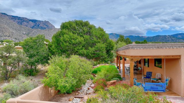 148 Whitetail Road NE, Albuquerque, NM 87122