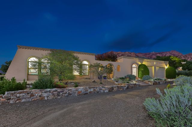 148 Whitetail Road NE, Albuquerque, NM 87122
