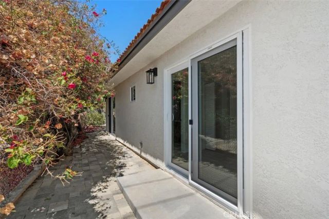 3713 Don Benito Ct, Pasadena, CA 91107