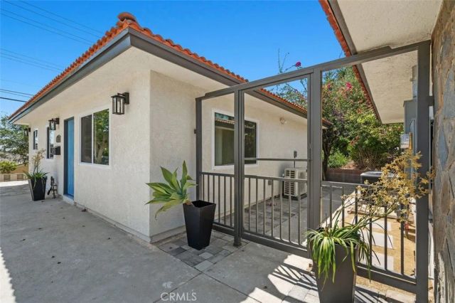 3713 Don Benito Ct, Pasadena, CA 91107