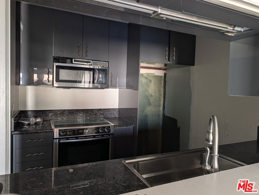 5460 White Oak Avenue E338, Los Angeles, CA 91316 — photo 3