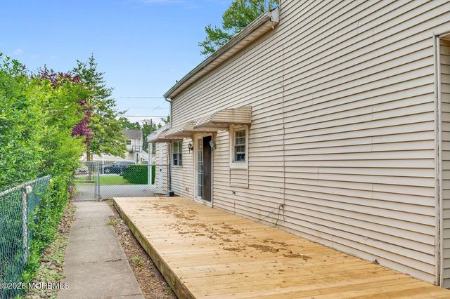 9 Holly Street, Keansburg, NJ 07734