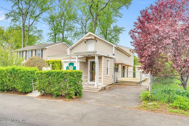 9 Holly Street, Keansburg, NJ 07734