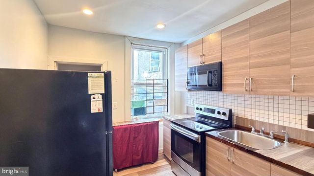 3209 N RANDOLPH ST, Philadelphia, PA 19140