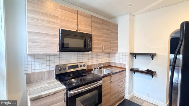 3209 N RANDOLPH ST, Philadelphia, PA 19140