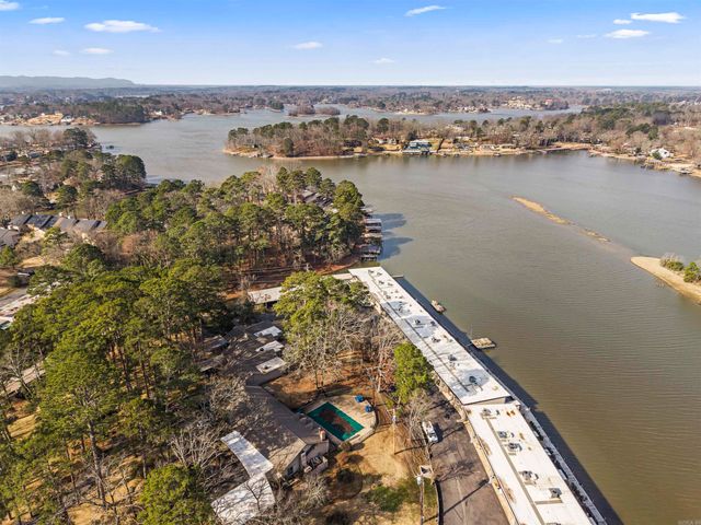 220 SUNSET BAY Road, Hot Springs, AR 71901