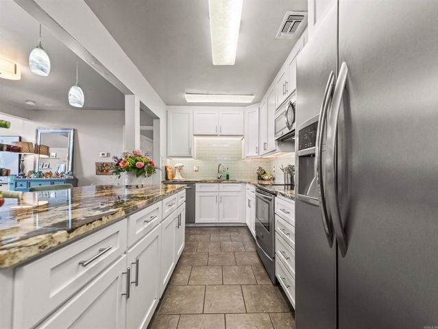 220 SUNSET BAY Road, Hot Springs, AR 71901