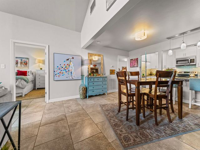 220 SUNSET BAY Road, Hot Springs, AR 71901