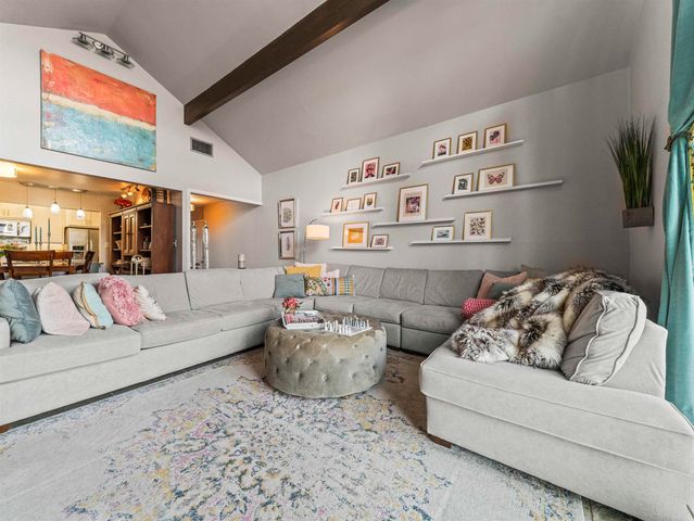 220 SUNSET BAY Road, Hot Springs, AR 71901