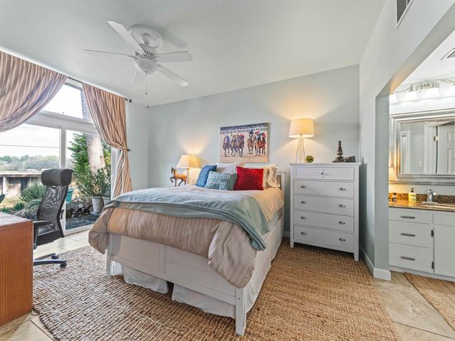 220 SUNSET BAY Road, Hot Springs, AR 71901