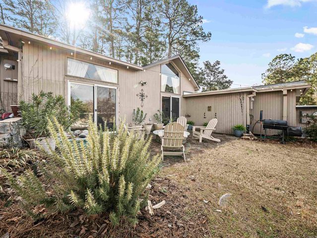 220 SUNSET BAY Road, Hot Springs, AR 71901