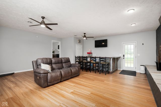 9767 S 250 E, Markleville, IN 46056