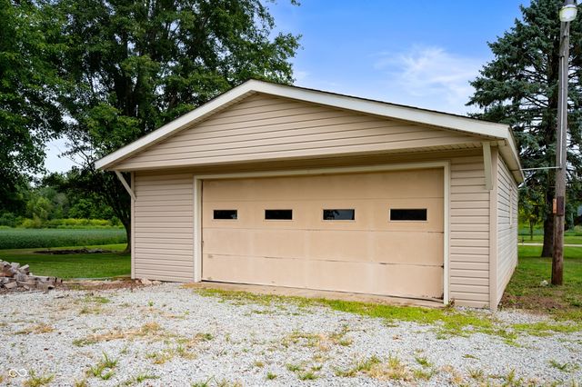 9767 S 250 E, Markleville, IN 46056