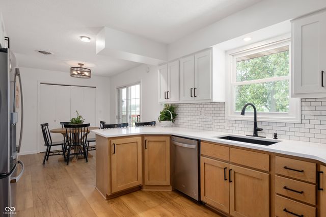 9767 S 250 E, Markleville, IN 46056