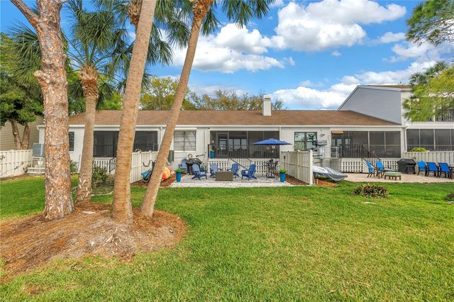 912 MYAKKA COURT NE, St Petersburg, FL 33702