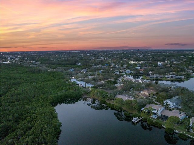 912 MYAKKA COURT NE, St Petersburg, FL 33702