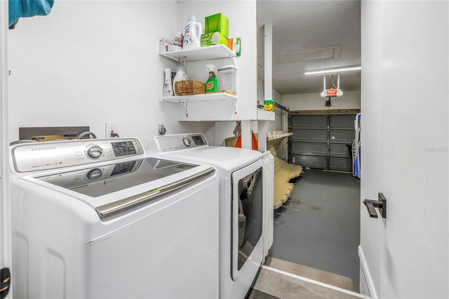 912 MYAKKA COURT NE, St Petersburg, FL 33702