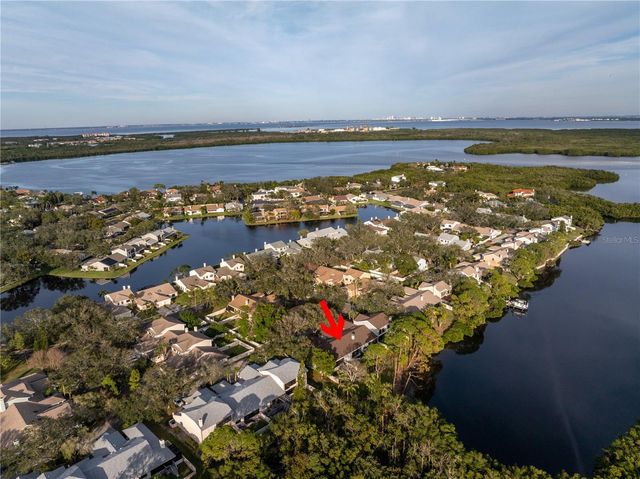 912 MYAKKA COURT NE, St Petersburg, FL 33702