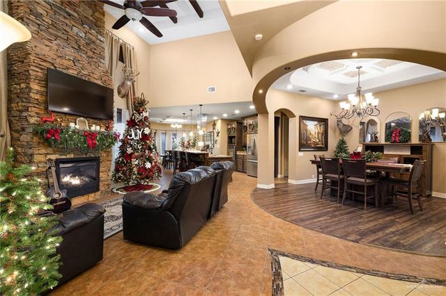 826 Coyote Drive, Rio Grande City, TX 78582