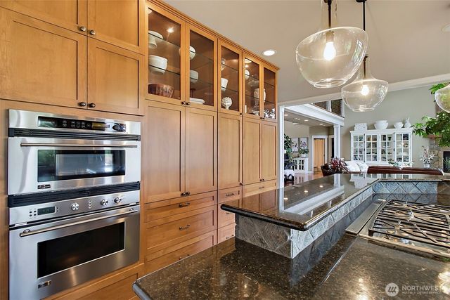 6402 Fairway Place SE, Snoqualmie, WA 98065