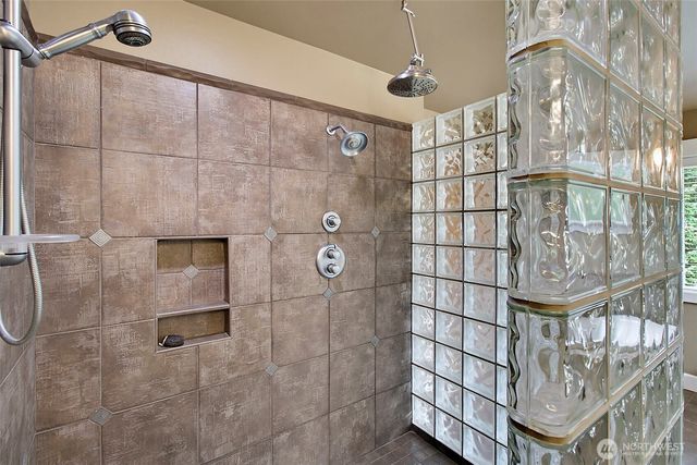 6402 Fairway Place SE, Snoqualmie, WA 98065