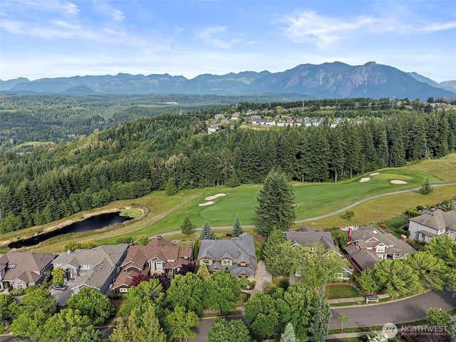 6402 Fairway Place SE, Snoqualmie, WA 98065