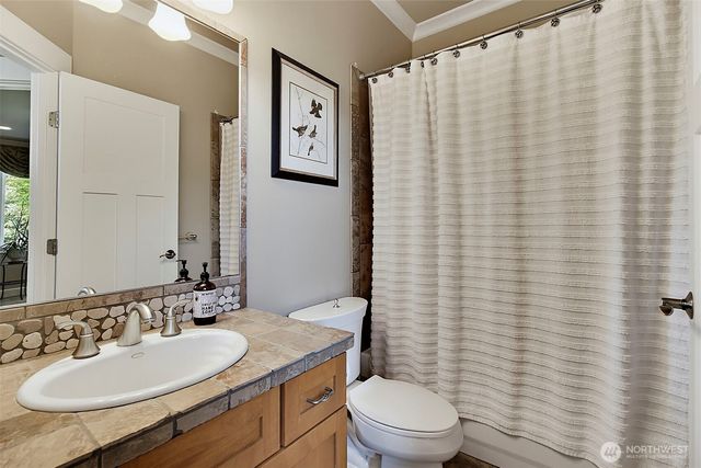 6402 Fairway Place SE, Snoqualmie, WA 98065