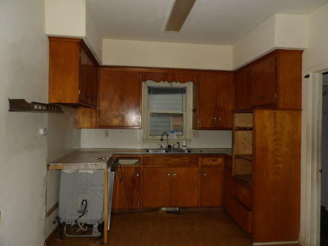 803 Ira Avenue, Kalamazoo, MI 49048