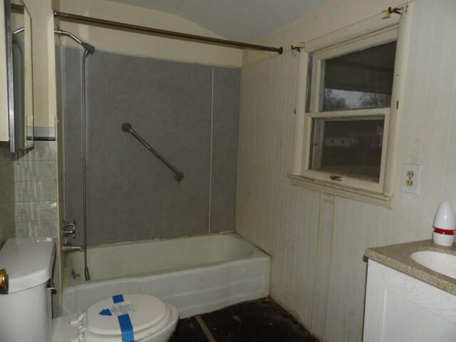 803 Ira Avenue, Kalamazoo, MI 49048