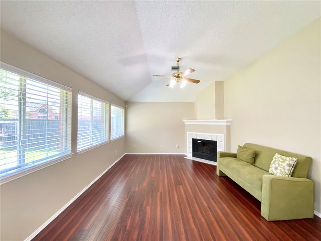 813 Snapdragon Lane, Plano, TX 75075