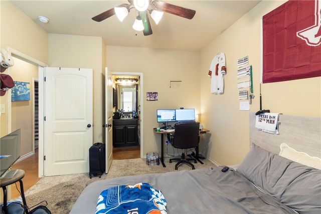3417 General Parkway N, College Station, TX 77845