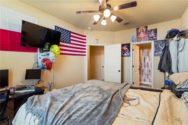 3417 General Parkway N, College Station, TX 77845