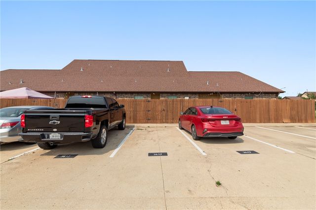 3417 General Parkway N, College Station, TX 77845