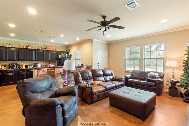 3417 General Parkway N, College Station, TX 77845