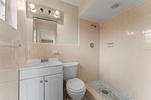 2713 GREENFIELD AVENUE, Orlando, FL 32808