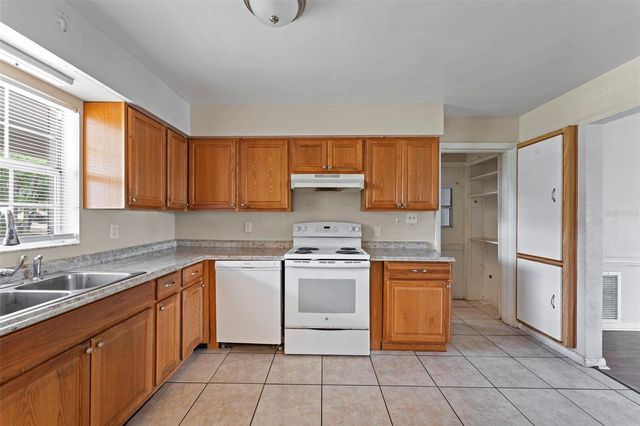 2713 GREENFIELD AVENUE, Orlando, FL 32808