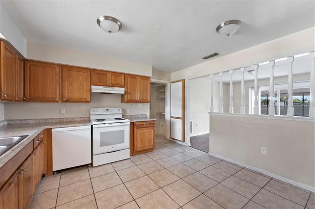 2713 GREENFIELD AVENUE, Orlando, FL 32808