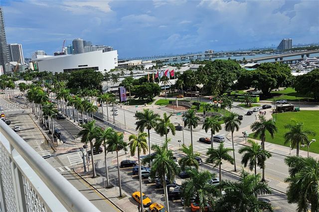 253 NE 2nd St 905, Miami, FL 33132