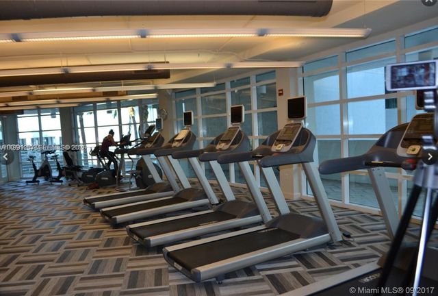 253 NE 2nd St 905, Miami, FL 33132