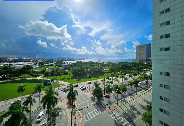 253 NE 2nd St 905, Miami, FL 33132