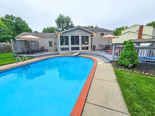 528 Pickerington Hills Drive, Pickerington, OH 43147