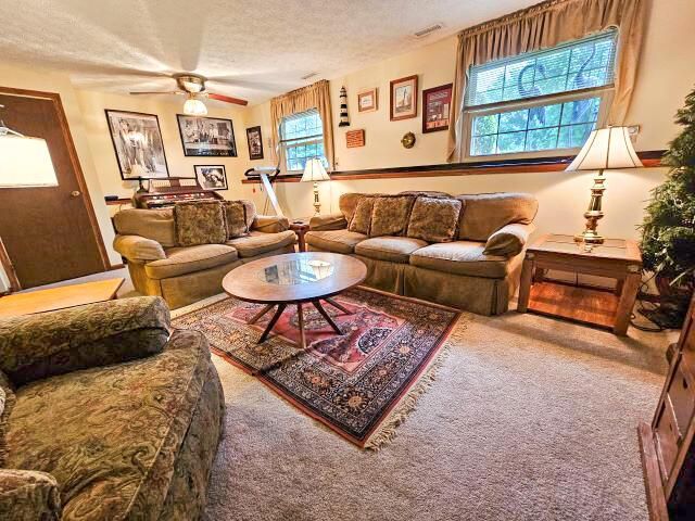 528 Pickerington Hills Drive, Pickerington, OH 43147