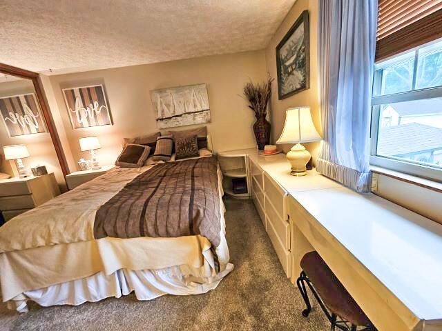 528 Pickerington Hills Drive, Pickerington, OH 43147