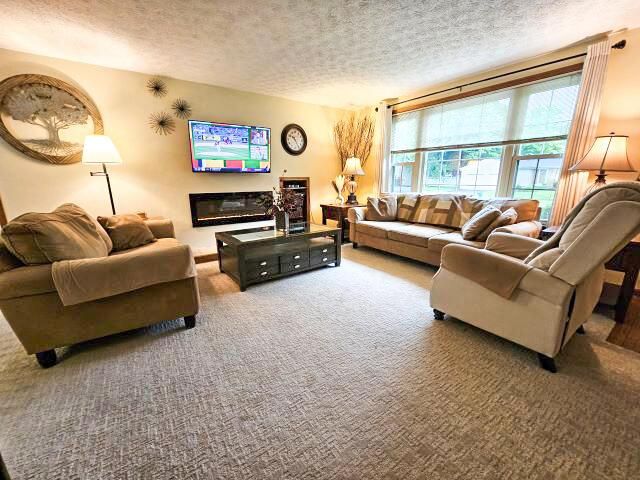 528 Pickerington Hills Drive, Pickerington, OH 43147